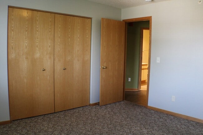 Building Photo - $1,175 | 2 Bedroom, 1 Bathroom Condo | Pet...