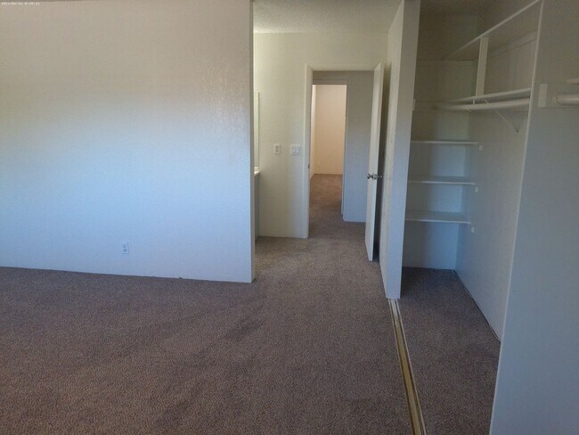 Building Photo - Spacious 3 Bedroom, 3 Bathroom Home with Bonus Room & 2-Car Garage – $1,900/month