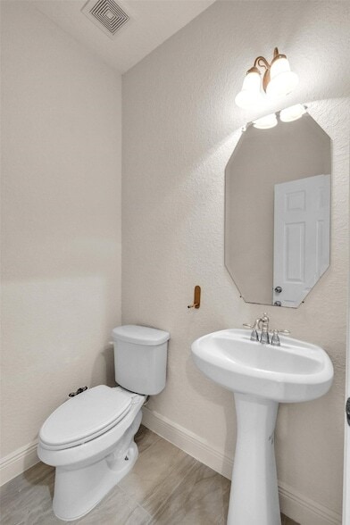 Building Photo - 5303 Riverstone Crossing Dr