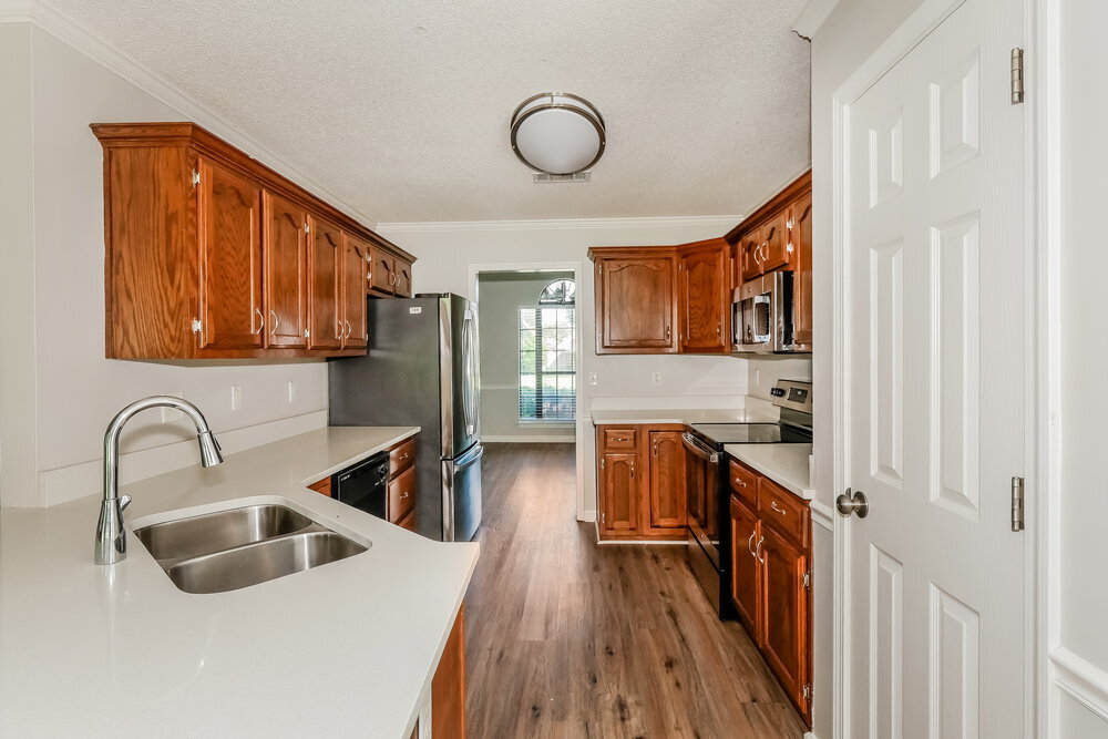 Building Photo - 7896 Jills Creek Dr
