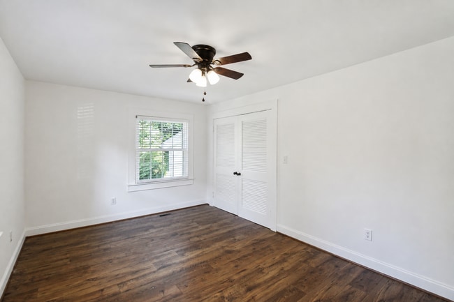 Building Photo - 826 North Dr