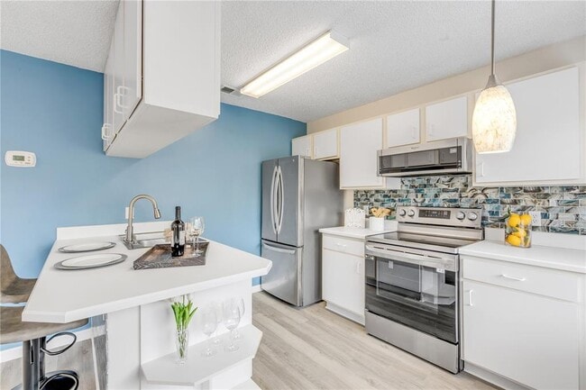 Building Photo - 1601 Big Tree Rd