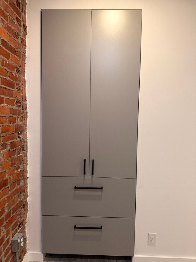 Building Photo - 3340 Potter St