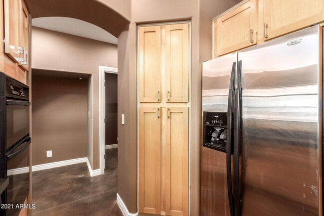 Building Photo - 14450 N Thompson Peak Pkwy