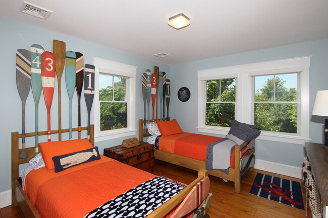 Building Photo - 351 Barlows Landing Rd