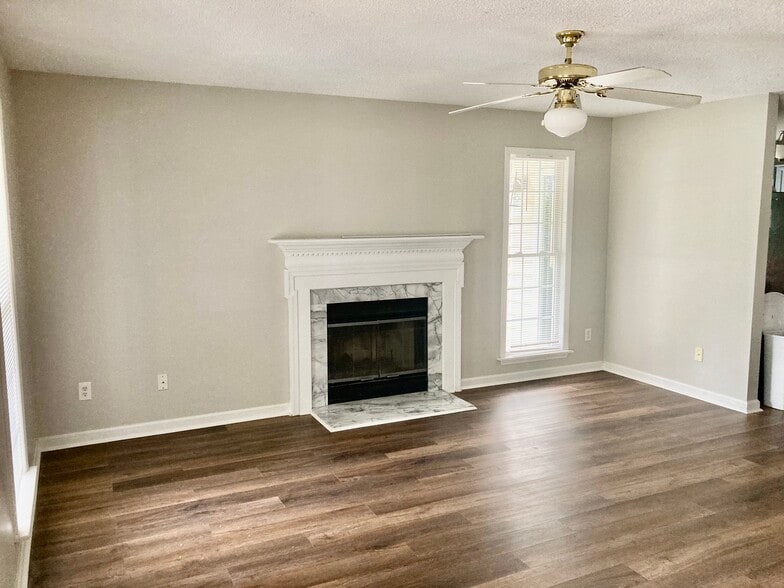 Building Photo - 1237 Beringer Forest Ct
