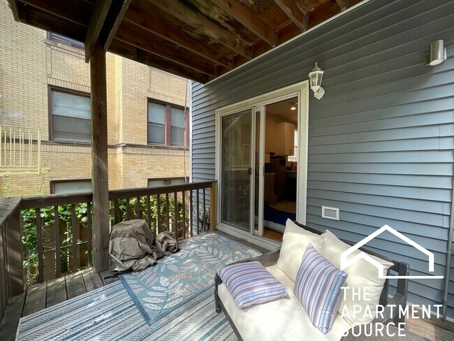Building Photo - 3130 N Kimball Ave