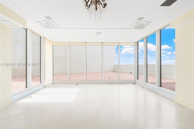 Building Photo - 19111 Collins Ave
