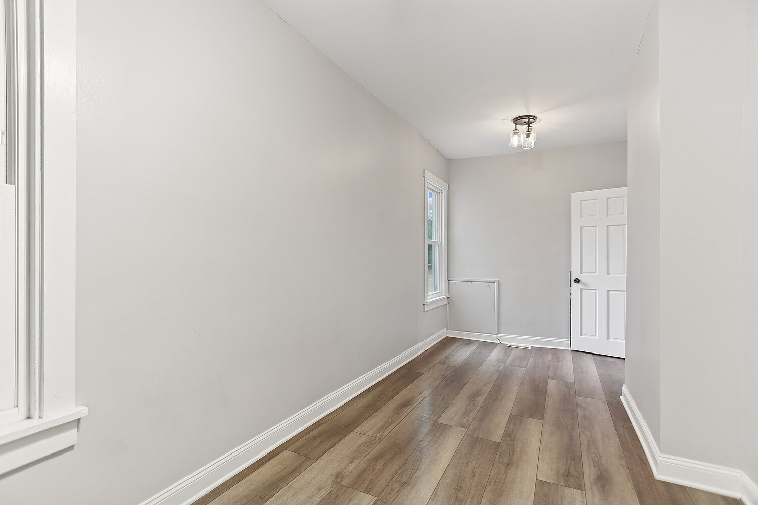 Building Photo - 3227 S Wells St