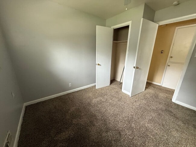 Building Photo - BRICK HOME WITH FINISHED BASEMENT