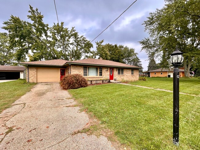 Building Photo - Four Bedroom Home in Grandville