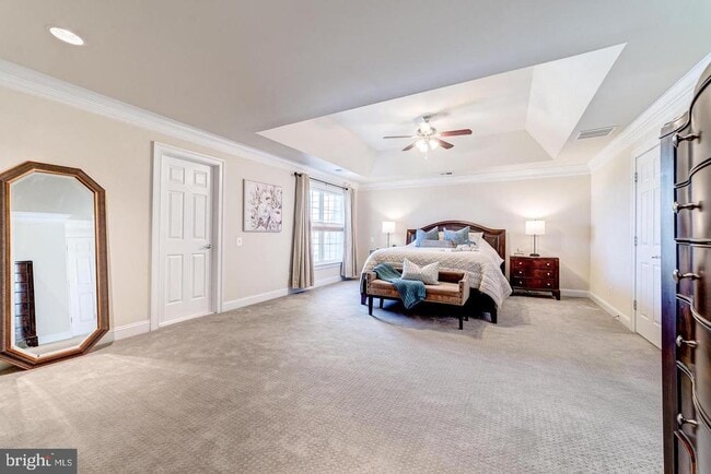 Building Photo - 20637 Erskine Terrace