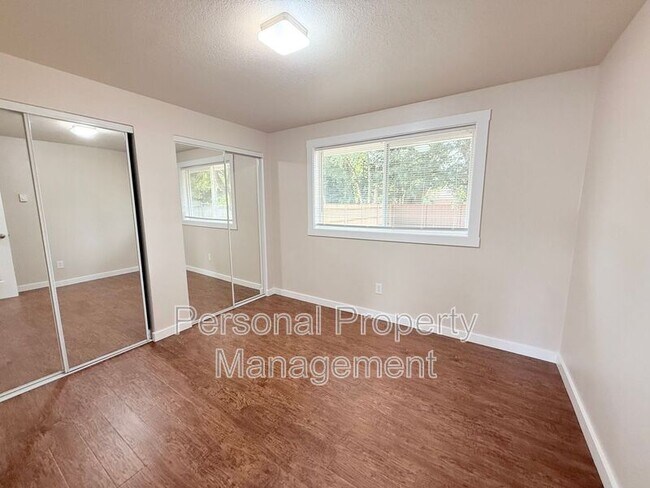 Building Photo - 1803 SE Blairmont Dr