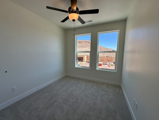 Building Photo - Brand New 3 Bed / 2.5 Bath Townhome – Internet Included