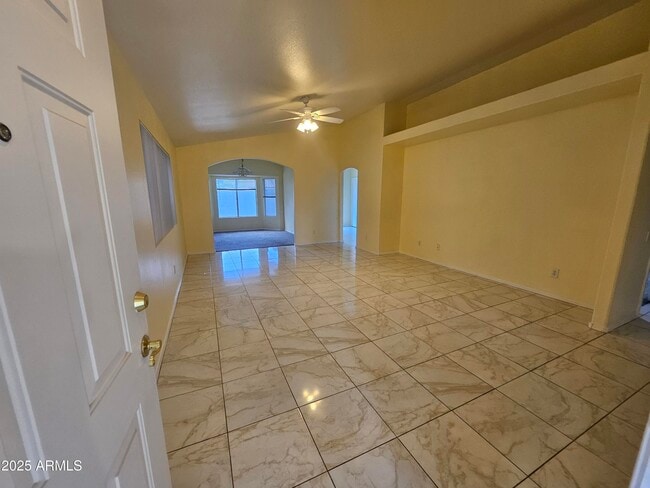 Building Photo - 4161 E Tanglewood Dr