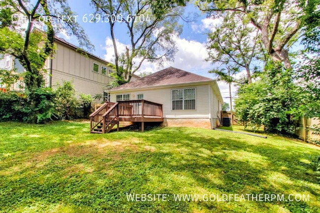 Building Photo - 2116 14th Ave N