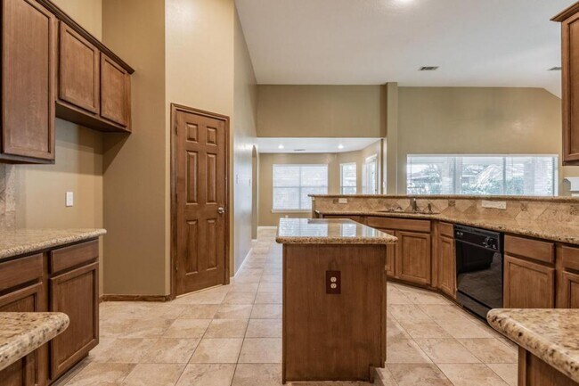 Building Photo - 18326 Cinderwood Dr