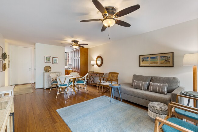Building Photo - 1015 Aoloa Pl