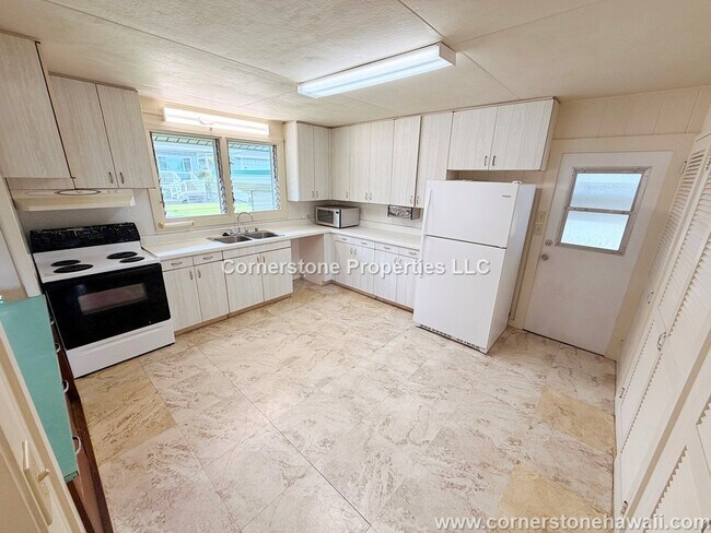 Building Photo - 45-583 Paleka Rd