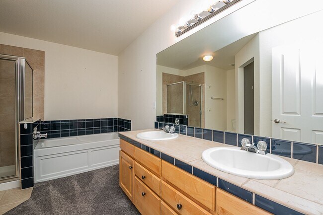 Building Photo - Desirable Sage Creek Living | Open Layout + Stunning Primary Suite