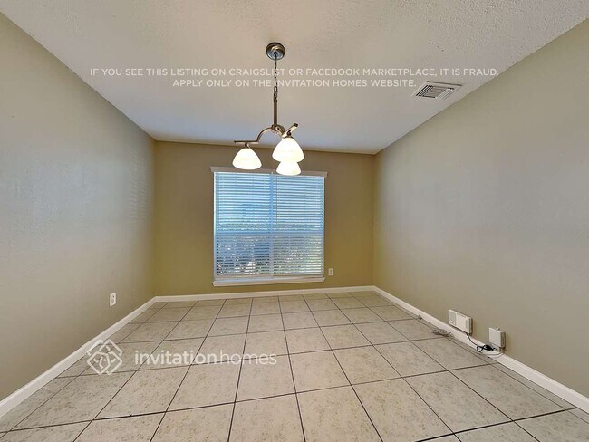 Building Photo - 8618 Fairfax Ave