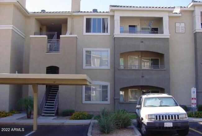 Building Photo - 5345 E Van Buren St