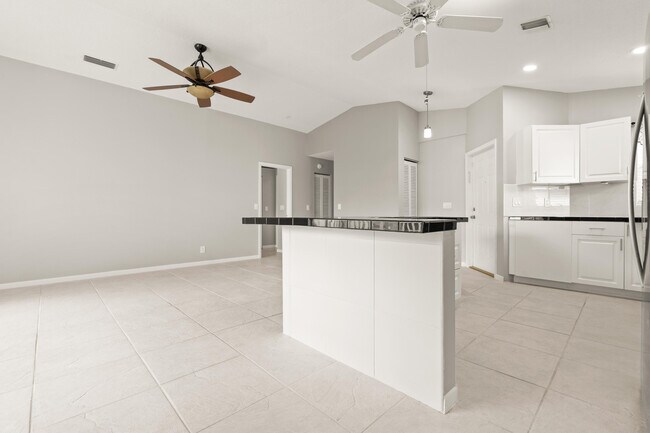 Building Photo - 1209 Pine Sage Cir