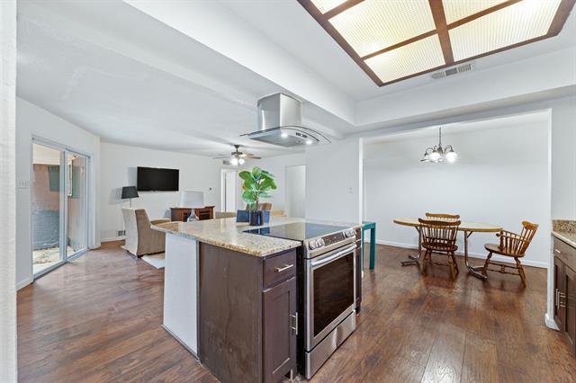 Building Photo - 2726 Blanton St