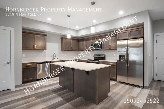 Building Photo - 1719 N Manifold Ln
