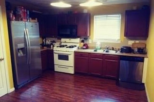 Building Photo - 2410 Sand Plum Dr