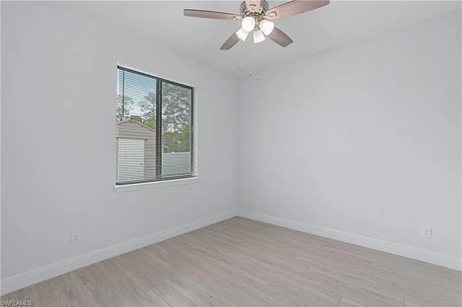 Building Photo - Spacious 4 Bedroom, 3 Bath Single-Family H...
