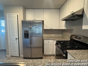 Building Photo - 9011 Little Hoss