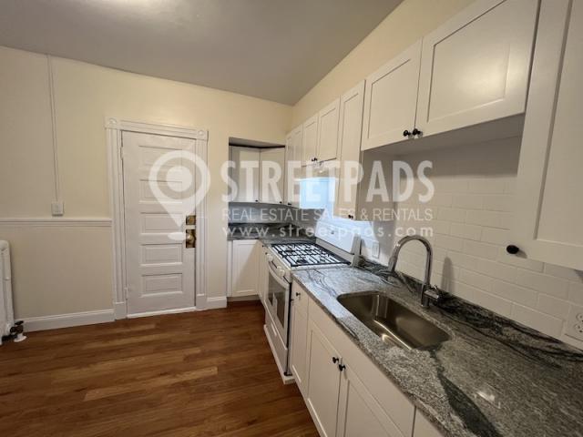 Building Photo - 2 bedroom in Cambridge MA 02139