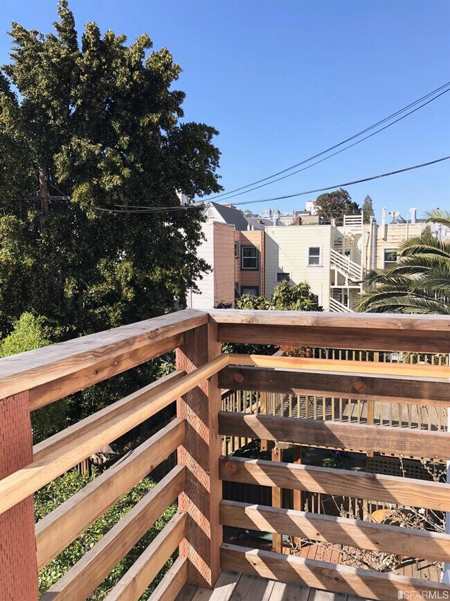 Building Photo - 1482 Guerrero St