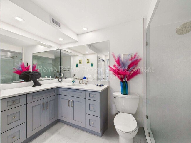 Building Photo - 25870 Hickory Blvd