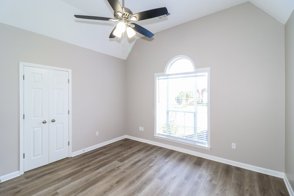 Building Photo - 8652 Eagle View Dr