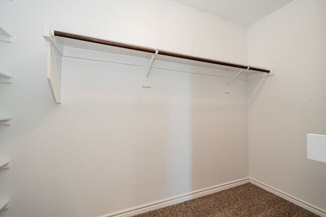 Building Photo - Your Royse City Retreat Awaits!