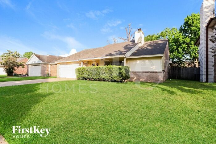 Building Photo - 22626 Guardsman Ln