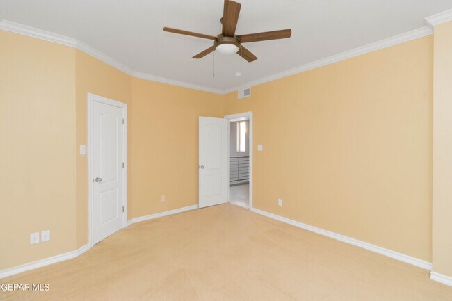 Building Photo - 4744 Excalibur Dr