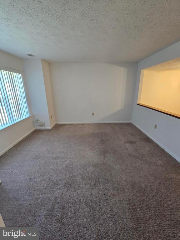 Building Photo - 6047 Sirenia Pl