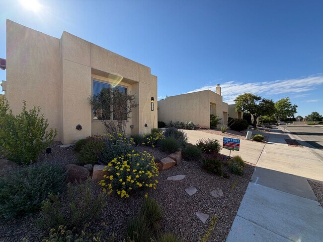 Building Photo - 2 Bedroom Single Story Home Available Near Paseo Del Norte Blvd NE & Wyoming Blvd NE!