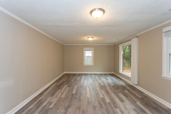Building Photo - Welcome to this Newly Remodeled Home in a Stellar Location