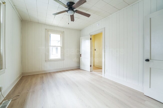Building Photo - 316 1/2 Harrison Street