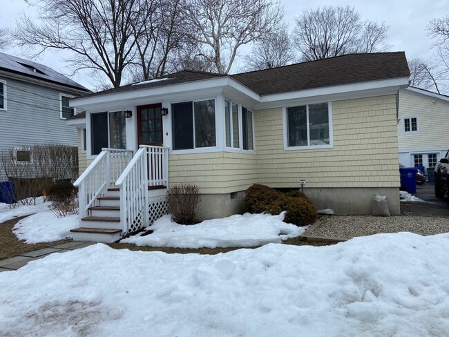 Building Photo - 4 McKendry Ct