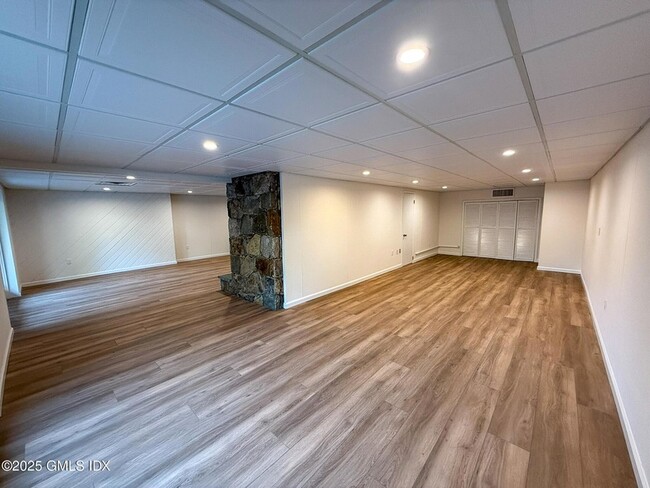 Building Photo - 21 Harkim Rd