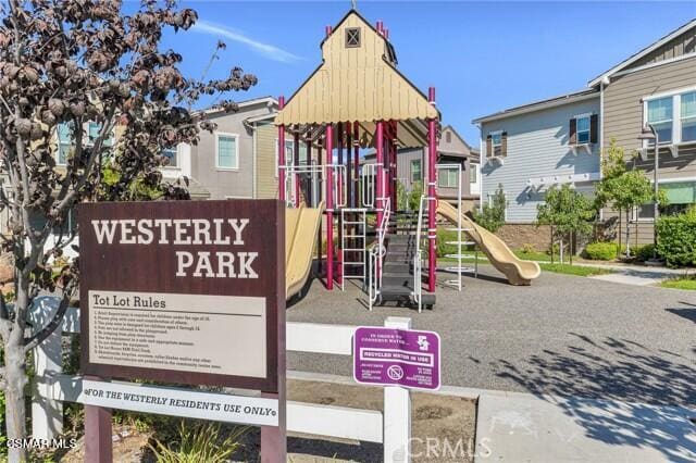 Building Photo - 215 Red Brick Dr