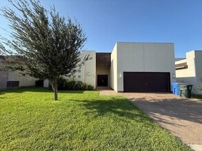 Building Photo - 6007 Maryam Dr