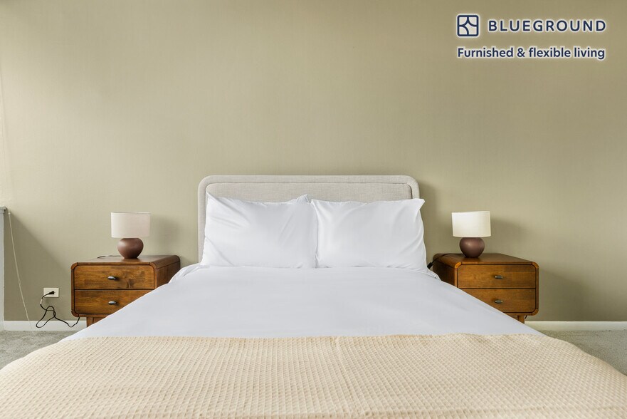 Building Photo - 901 S Ashland Ave