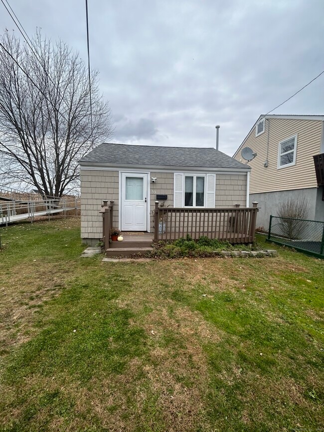 Primary Photo - 53 Cooper Ave