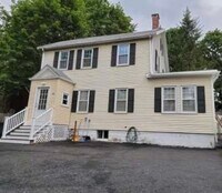 Building Photo - 413 Bedford St